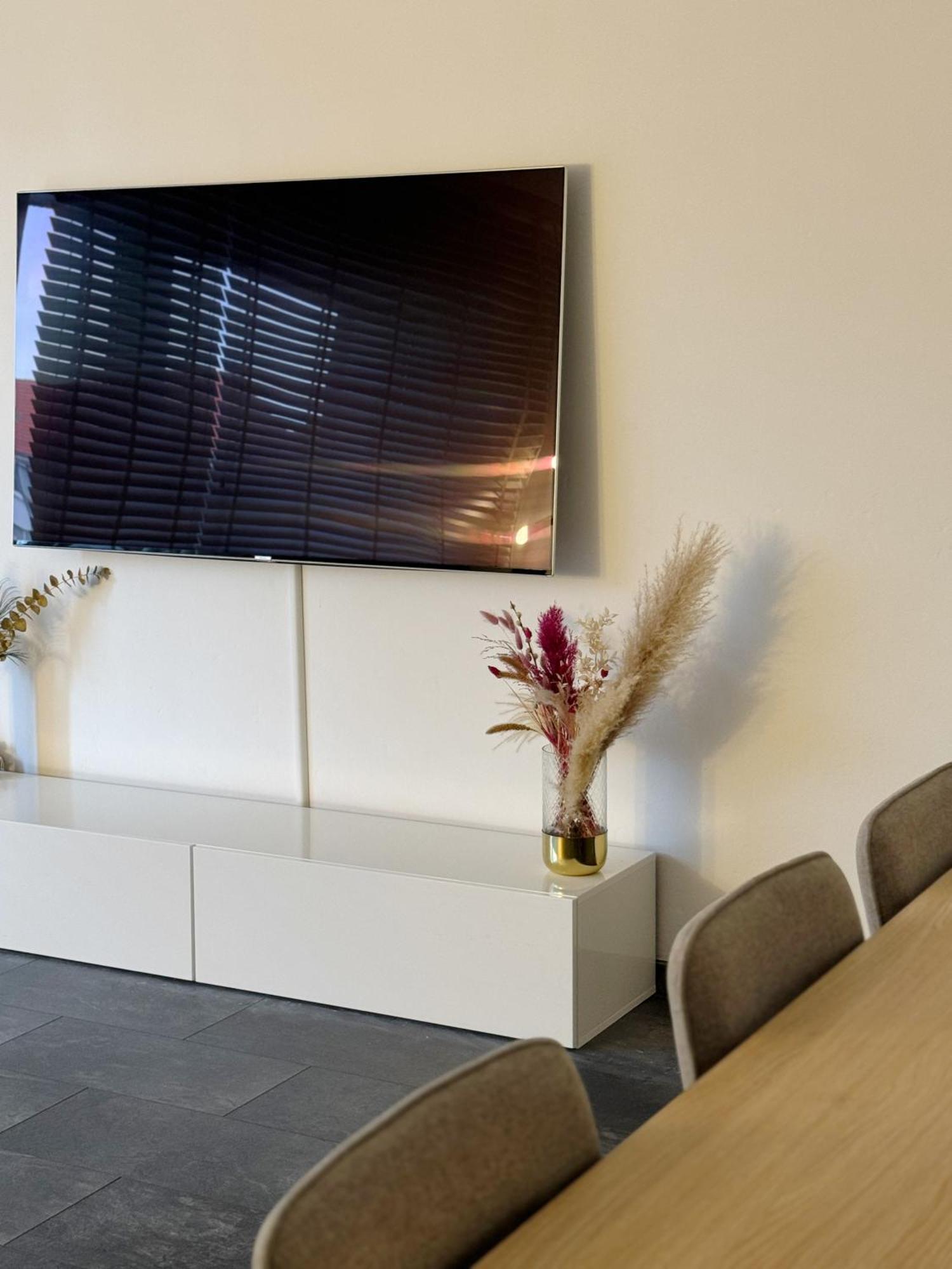 90M2 I Central I Netflix I Wifi I Free Parking I Lia Apartments Hanovre Extérieur photo