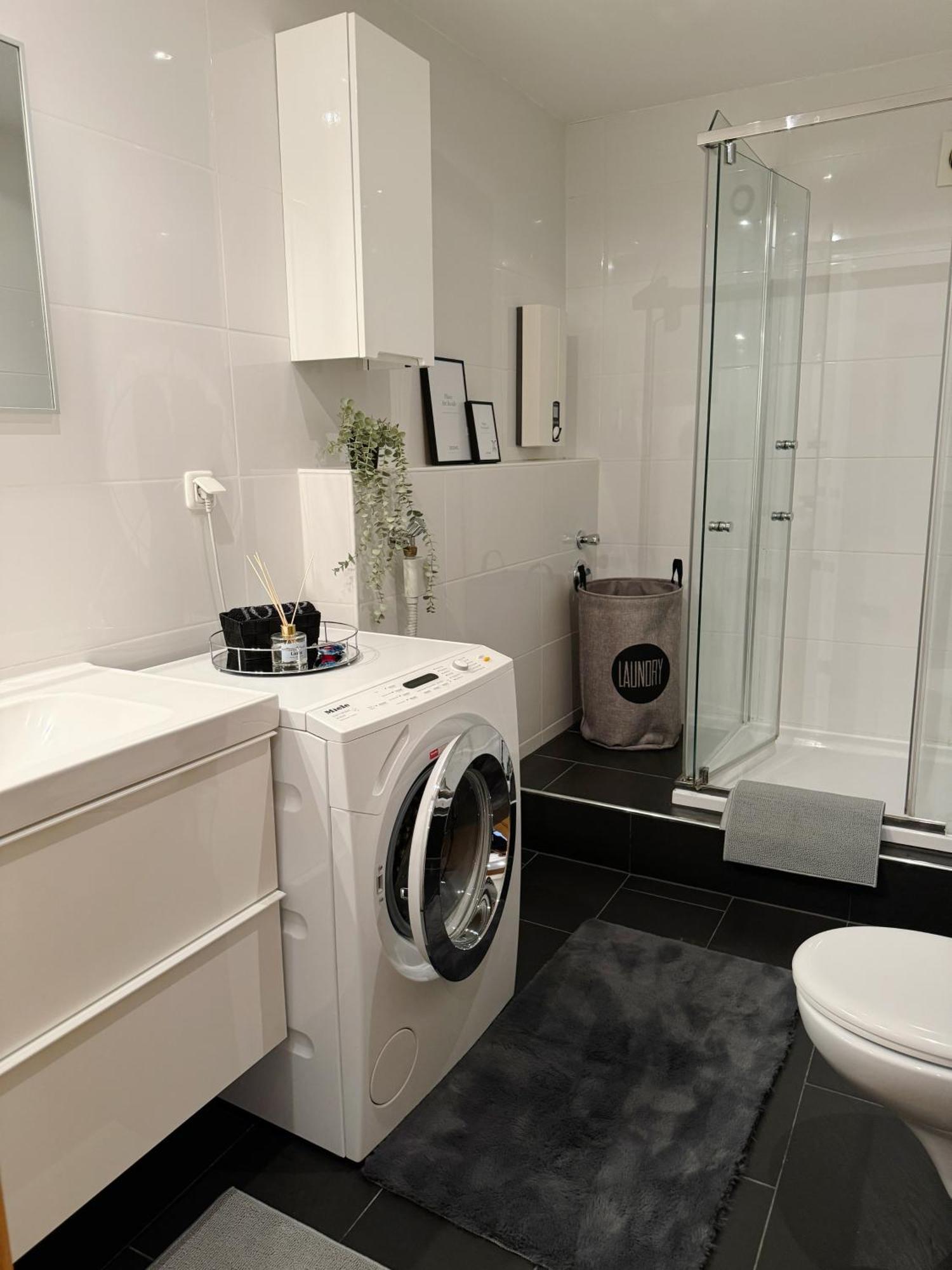 90M2 I Central I Netflix I Wifi I Free Parking I Lia Apartments Hanovre Extérieur photo