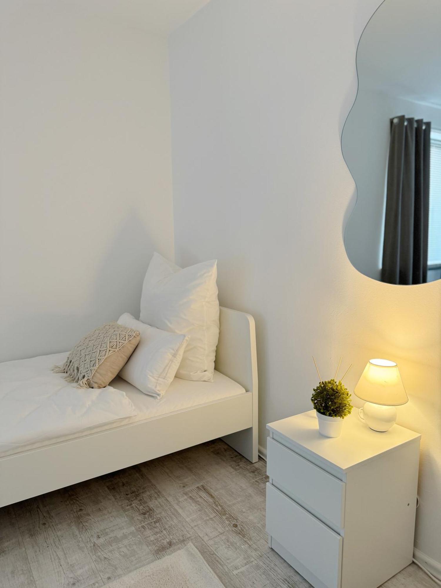 90M2 I Central I Netflix I Wifi I Free Parking I Lia Apartments Hanovre Extérieur photo